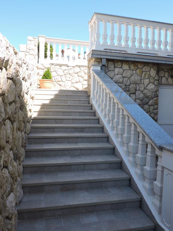 Apartments Villa Residenca Нови-Винодолски Экстерьер фото