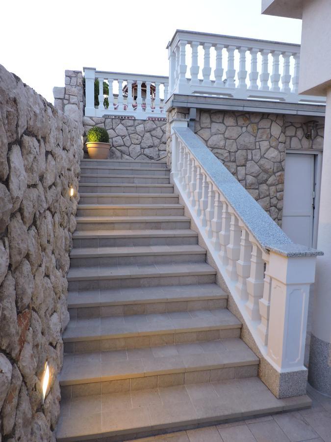 Apartments Villa Residenca Нови-Винодолски Экстерьер фото
