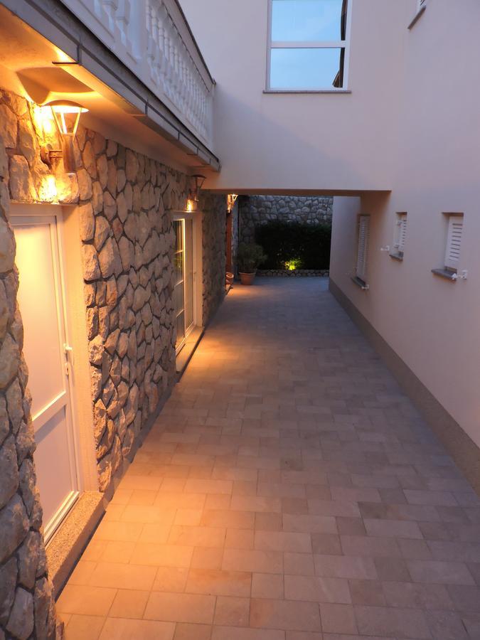 Apartments Villa Residenca Нови-Винодолски Экстерьер фото